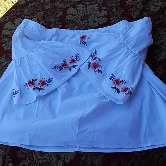 NEW - Off the Shoulder Sexy Top❣❣ - Picture 8 of 8